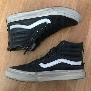 Sk8 Hi-Old Skool Leather Vans